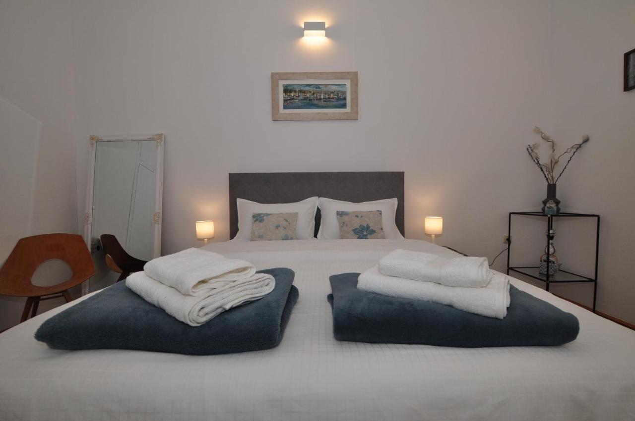 Apartment Moel Split Bagian luar foto