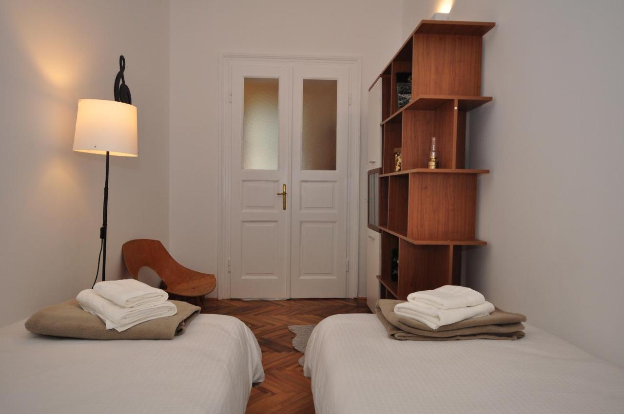 Apartment Moel Split Bagian luar foto