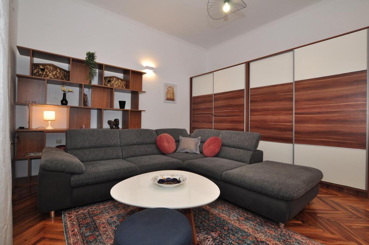 Apartment Moel Split Bagian luar foto
