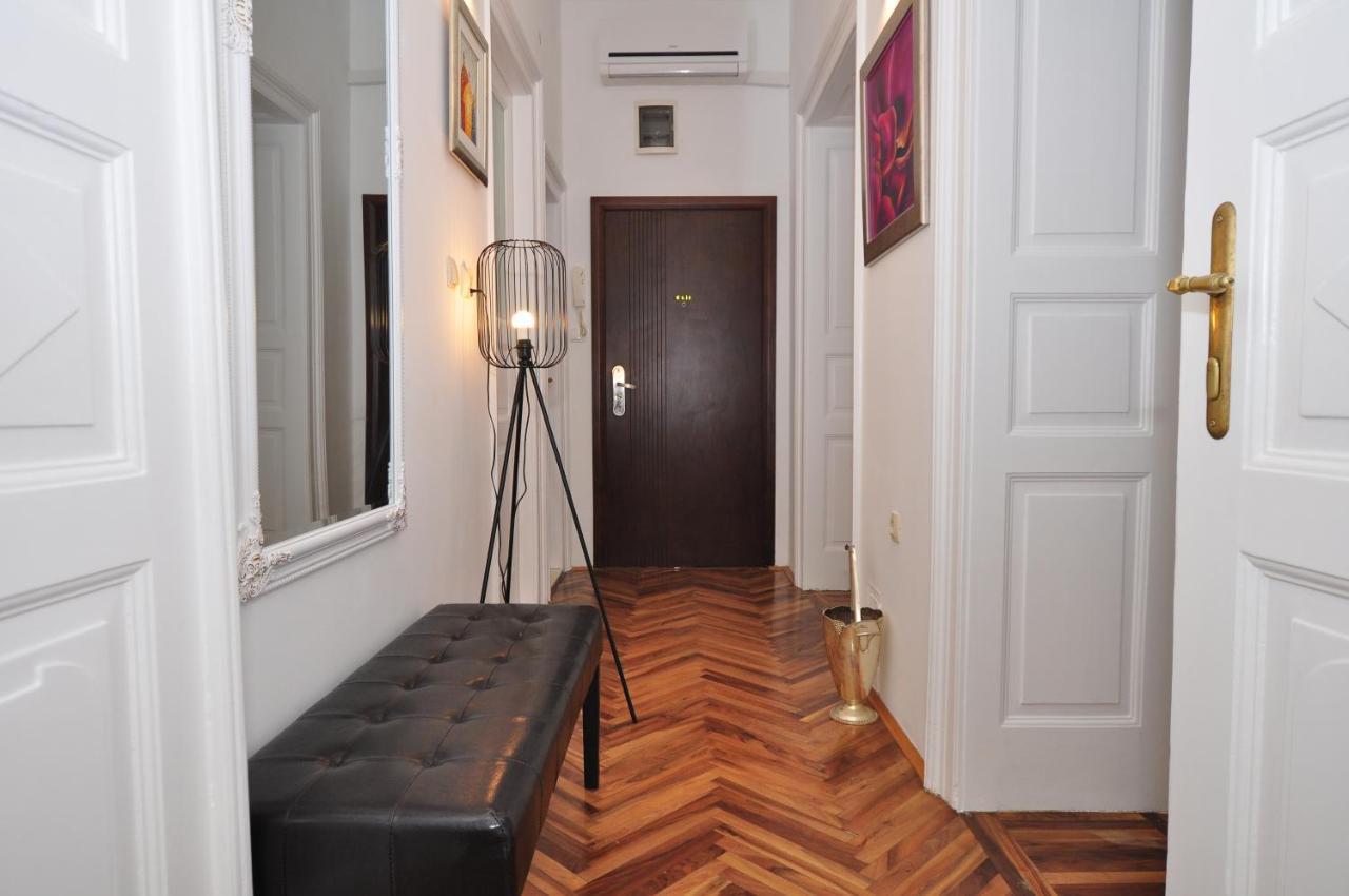 Apartment Moel Split Bagian luar foto